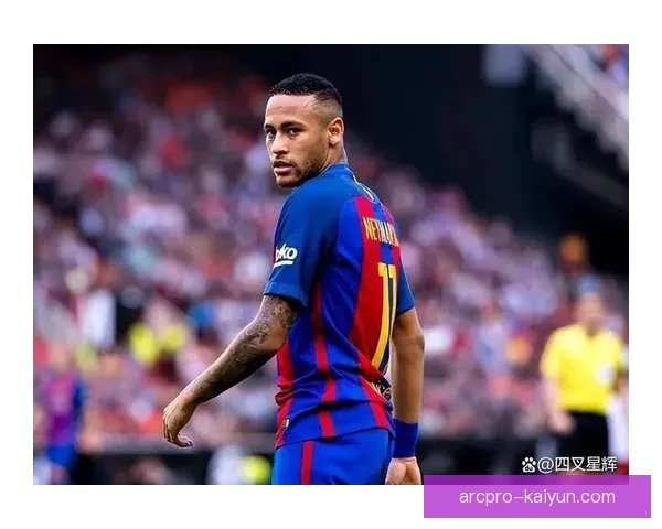 内马尔金球奖获第三名，表现稳健助力巴西队争夺荣誉